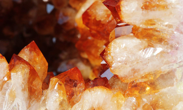 Crystals and tips to increase happiness