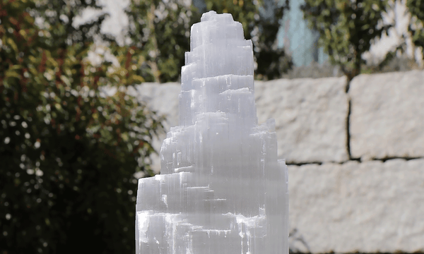 Selenite – A powerful Crystal for Protection and Clarity