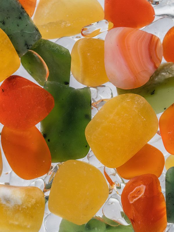 VitaJuwel Dispenser "Happiness" (NEPHRITE JADE, CARNELIAN, ORANGE CALCITE, ROCK CRYSTAL) Plus Free Hand Sanatizer